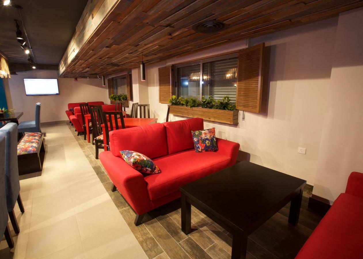 Lujain Hotel فندق النور واللجين 安曼 外观 照片